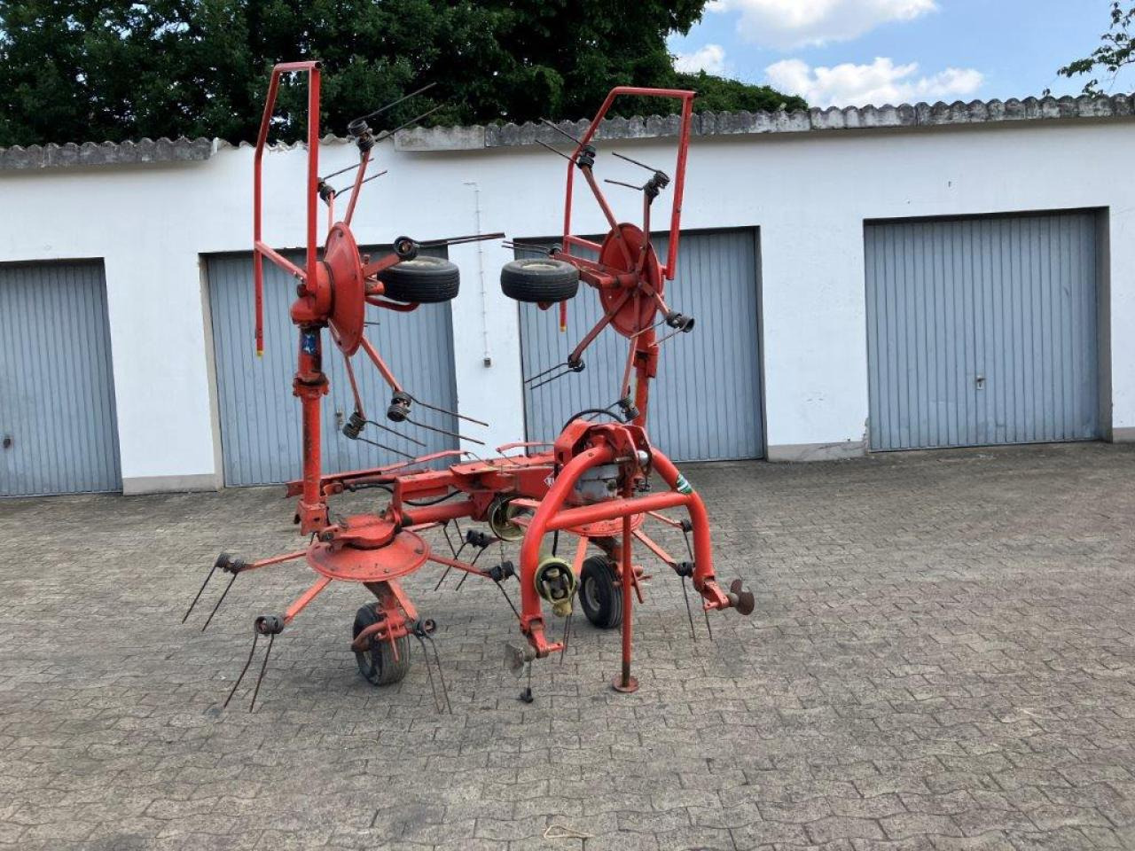Kuhn GF 5001 MH - Heuwender/ Wenderechen: das Bild 1 Kuhn GF 5001 MH - Heuwender/ Wenderechen: das Bild 1