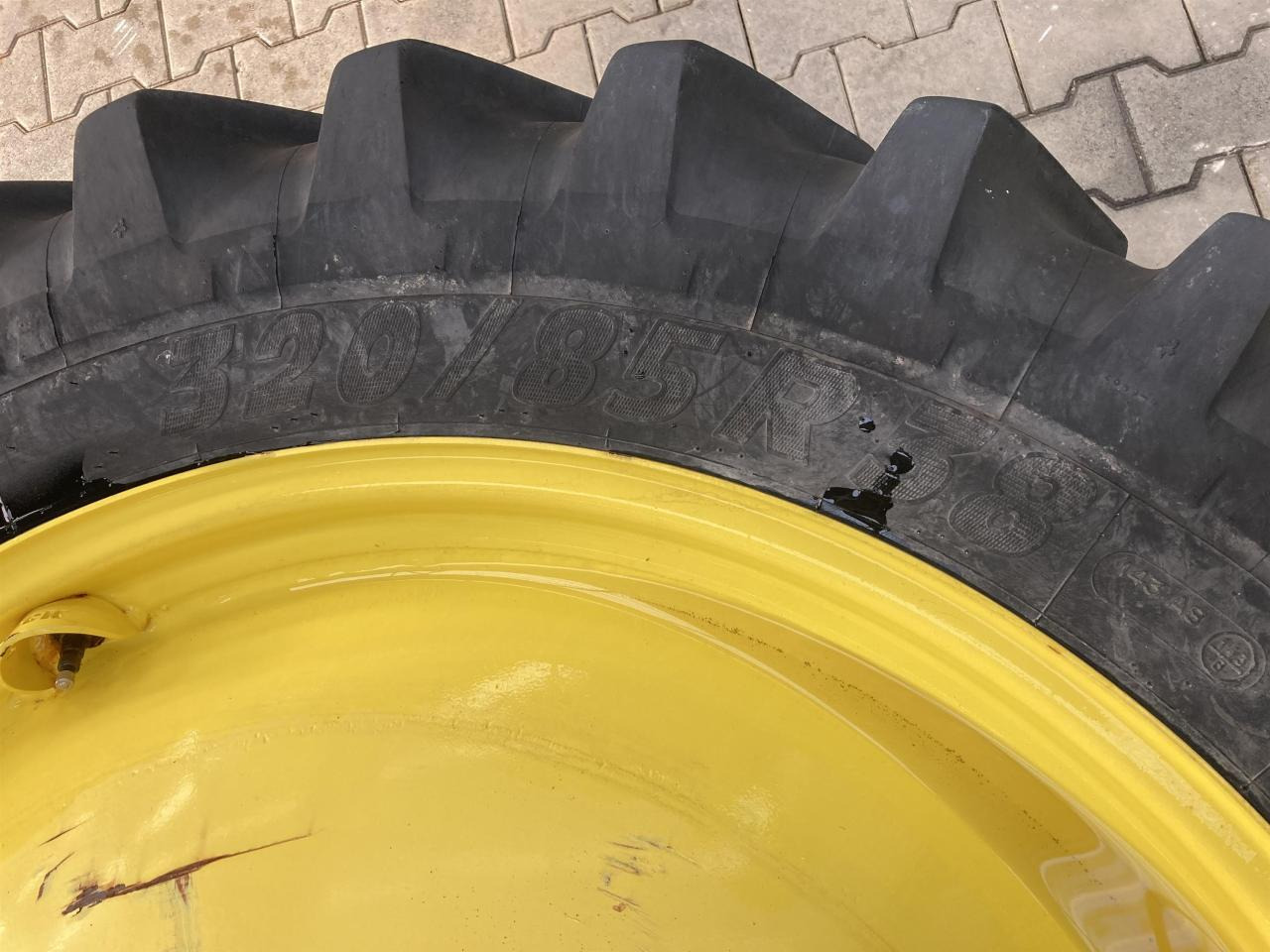 Michelin 320/85R38 - Reifen für Landmaschine: das Bild 3 Michelin 320/85R38 - Reifen für Landmaschine: das Bild 3