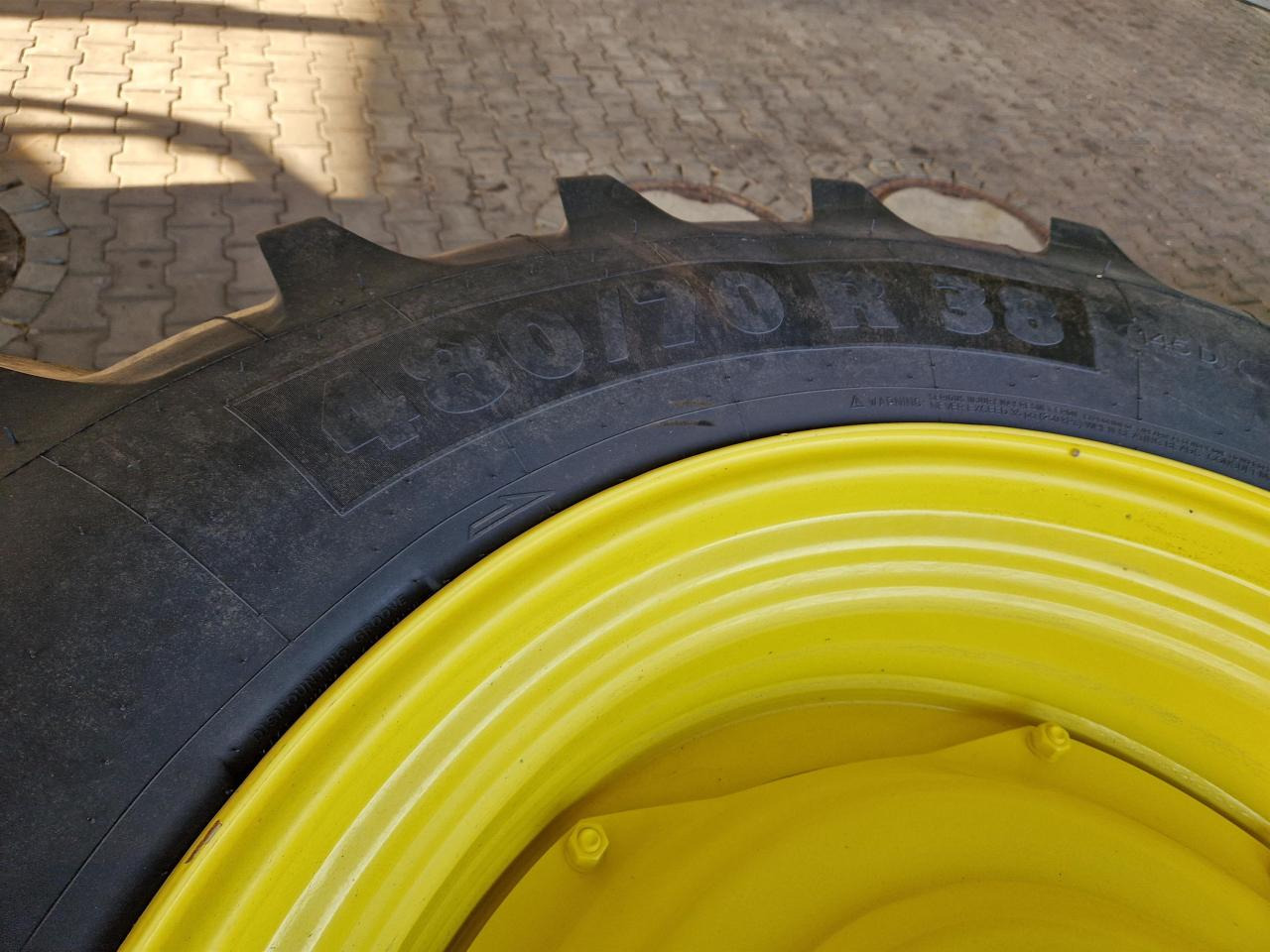 Michelin 480/70R38 - Reifen für Landmaschine: das Bild 2 Michelin 480/70R38 - Reifen für Landmaschine: das Bild 2