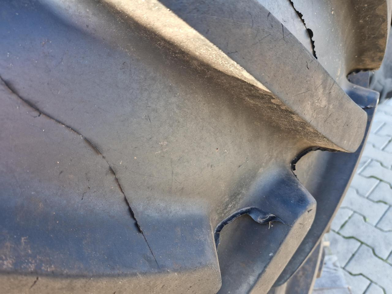 Michelin 480/70R38 - Reifen für Landmaschine: das Bild 2 Michelin 480/70R38 - Reifen für Landmaschine: das Bild 2