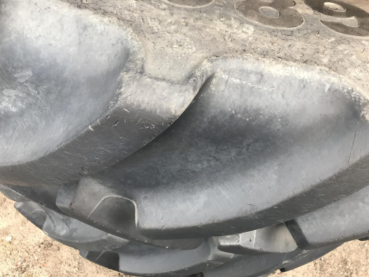 Mitas 680/80R42 - Reifen für Landmaschine: das Bild 2 Mitas 680/80R42 - Reifen für Landmaschine: das Bild 2