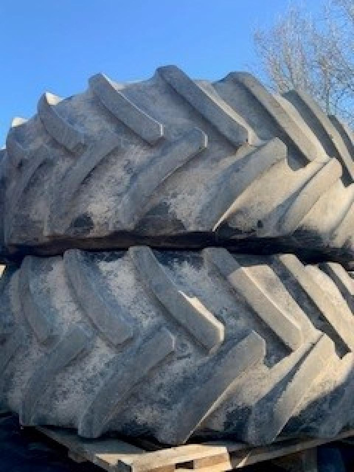 Mitas 680/80R42 - Reifen für Landmaschine: das Bild 1 Mitas 680/80R42 - Reifen für Landmaschine: das Bild 1