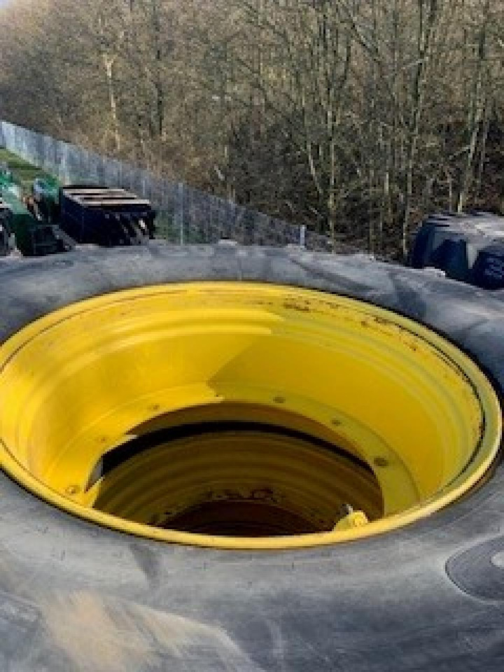 Mitas 680/80R42 - Reifen für Landmaschine: das Bild 2 Mitas 680/80R42 - Reifen für Landmaschine: das Bild 2