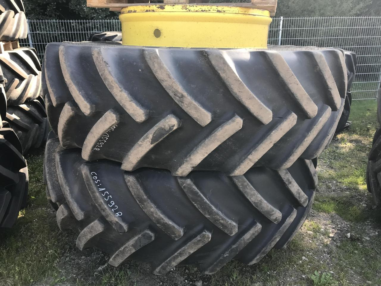 Mitas 680/80R42 - Reifen für Landmaschine: das Bild 1 Mitas 680/80R42 - Reifen für Landmaschine: das Bild 1