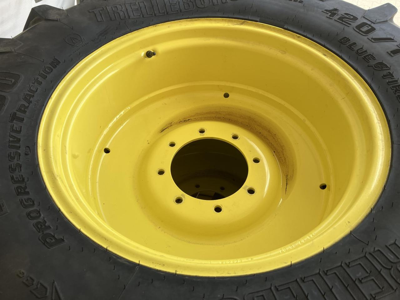 Trelleborg 420/70R28 - Reifen für Landmaschine: das Bild 3 Trelleborg 420/70R28 - Reifen für Landmaschine: das Bild 3
