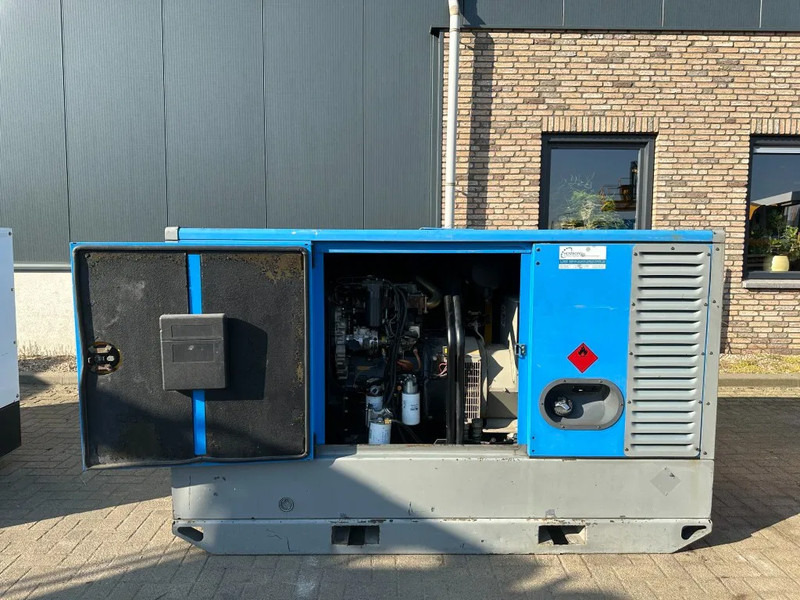 Atlas-Copco QAS 60 Perkins Stamford 60 kVA Silent Rental generatorset - Stromgenerator: das Bild 3 Atlas-Copco QAS 60 Perkins Stamford 60 kVA Silent Rental generatorset - Stromgenerator: das Bild 3
