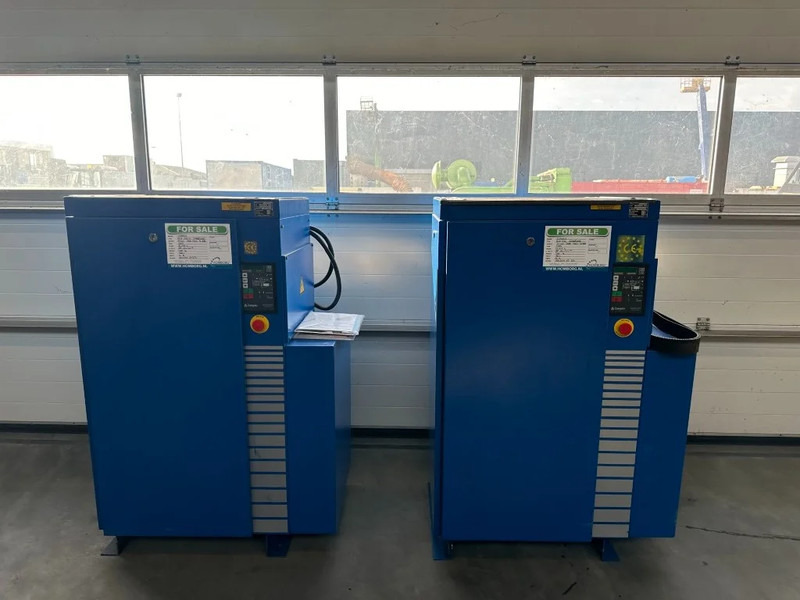 Compair MSK-G22 Elektrische Schroefcompressor 22 kW 3000 L / min 10 Bar - Luftkompressor: das Bild 4 Compair MSK-G22 Elektrische Schroefcompressor 22 kW 3000 L / min 10 Bar - Luftkompressor: das Bild 4