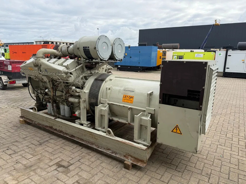Cummins KTA 38 G5 Leroy Somer 1000 kVA noodstroom generatorset - Stromgenerator: das Bild 4 Cummins KTA 38 G5 Leroy Somer 1000 kVA noodstroom generatorset - Stromgenerator: das Bild 4