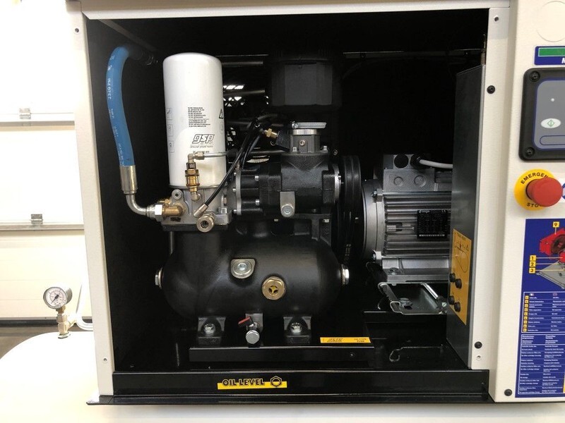 Fiac New Silver 10 / 300 Silent 7.5 kW 860 L / min 10 bar Elektrische Schroefcompressor met ketel - Luftkompressor: das Bild 3 Fiac New Silver 10 / 300 Silent 7.5 kW 860 L / min 10 bar Elektrische Schroefcompressor met ketel - Luftkompressor: das Bild 3
