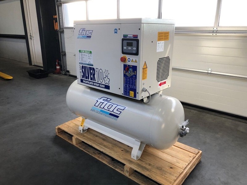 Fiac New Silver 10 / 300 Silent 7.5 kW 860 L / min 10 bar Elektrische Schroefcompressor met ketel - Luftkompressor: das Bild 4 Fiac New Silver 10 / 300 Silent 7.5 kW 860 L / min 10 bar Elektrische Schroefcompressor met ketel - Luftkompressor: das Bild 4