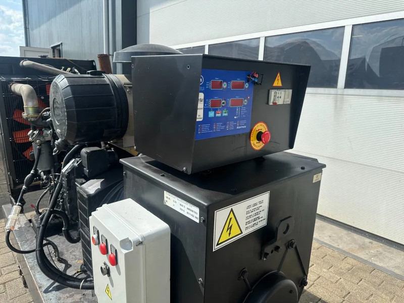 Stromgenerator Himoinsa Iveco NEF 60 TE2 Stamford 200 kVA generatorset: das Bild 12