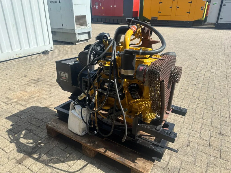 John Deere 3029 Stamford 30 kVA generatorset - Stromgenerator: das Bild 4 John Deere 3029 Stamford 30 kVA generatorset - Stromgenerator: das Bild 4