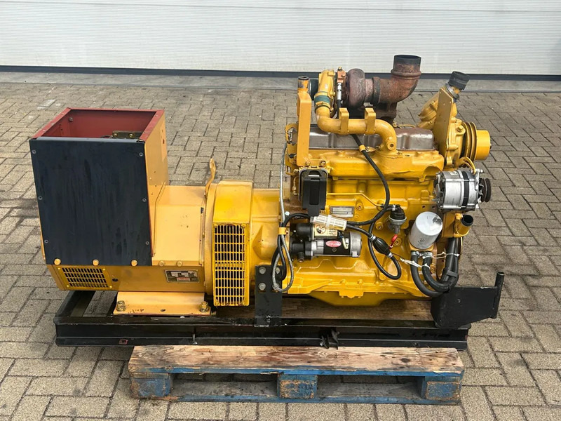 John Deere 4039 TF Stamford 75 kVA generatorset - Stromgenerator: das Bild 1 John Deere 4039 TF Stamford 75 kVA generatorset - Stromgenerator: das Bild 1