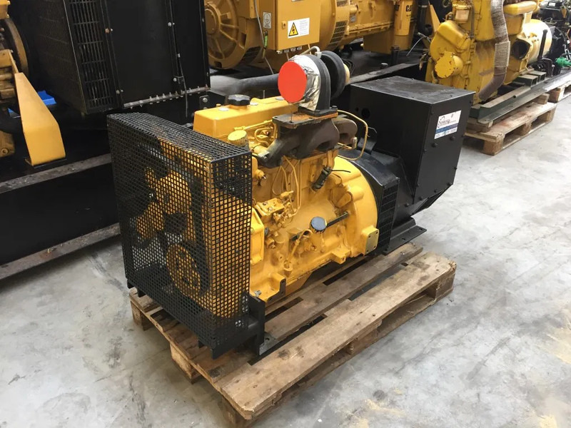 John Deere 4045 TFU 70 Stamford 65 kVA generatorset - Stromgenerator: das Bild 4 John Deere 4045 TFU 70 Stamford 65 kVA generatorset - Stromgenerator: das Bild 4