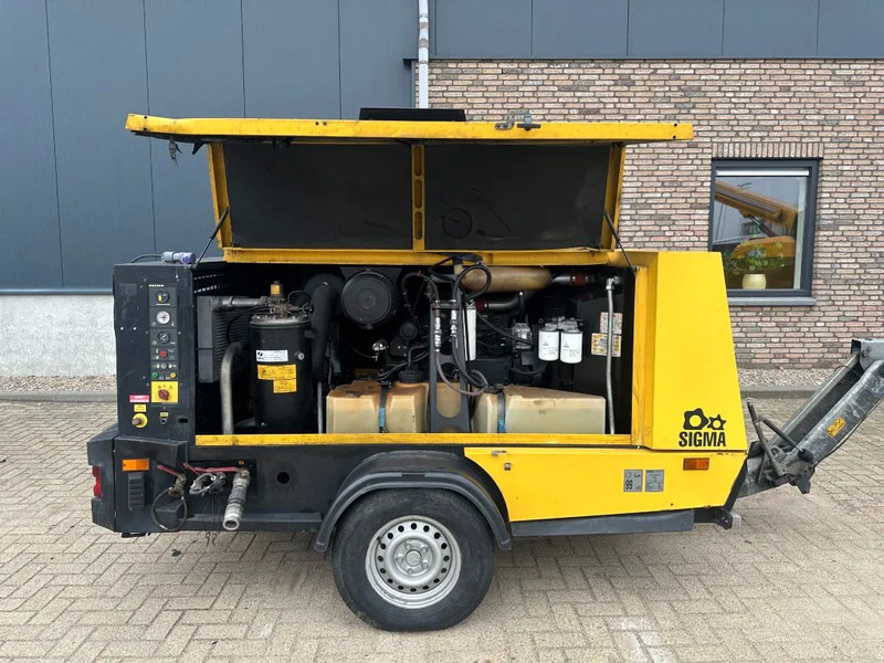 Kaeser M122 Deutz 11.1 m3 / min 10 Bar 83 kW Mobiele Diesel Compressor - Luftkompressor: das Bild 2 Kaeser M122 Deutz 11.1 m3 / min 10 Bar 83 kW Mobiele Diesel Compressor - Luftkompressor: das Bild 2