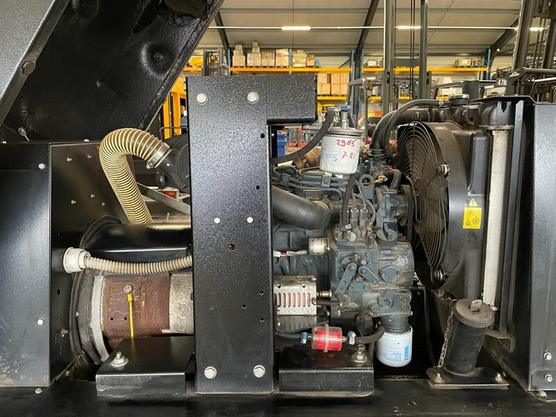 Kubota GenSet MPM 15/400 SS-KA 15 kVA 400 Amp Silent Las generatorset - Stromgenerator: das Bild 3 Kubota GenSet MPM 15/400 SS-KA 15 kVA 400 Amp Silent Las generatorset - Stromgenerator: das Bild 3