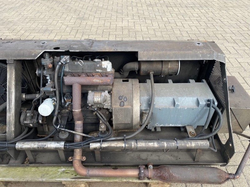 Kubota V1505 Vrachtwagen aggregaat 12.5 kVA generatorset - Stromgenerator: das Bild 3 Kubota V1505 Vrachtwagen aggregaat 12.5 kVA generatorset - Stromgenerator: das Bild 3