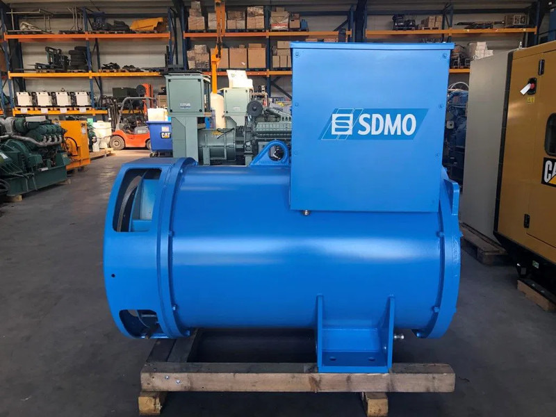 Leroy Somer SDMO 1880 kVA generatordeel SDMO 1880 kVA generatordeel op frame - Stromgenerator: das Bild 2 Leroy Somer SDMO 1880 kVA generatordeel SDMO 1880 kVA generatordeel op frame - Stromgenerator: das Bild 2