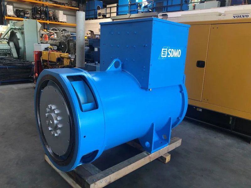 Leroy Somer SDMO 1880 kVA generatordeel SDMO 1880 kVA generatordeel op frame - Stromgenerator: das Bild 1 Leroy Somer SDMO 1880 kVA generatordeel SDMO 1880 kVA generatordeel op frame - Stromgenerator: das Bild 1