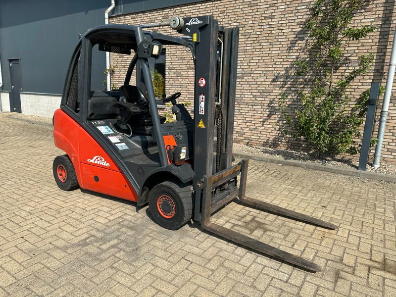 Treibgasstapler Linde H25T 2.5 ton Triplex Freelift Sideshift LPG Heftruck: das Bild 7