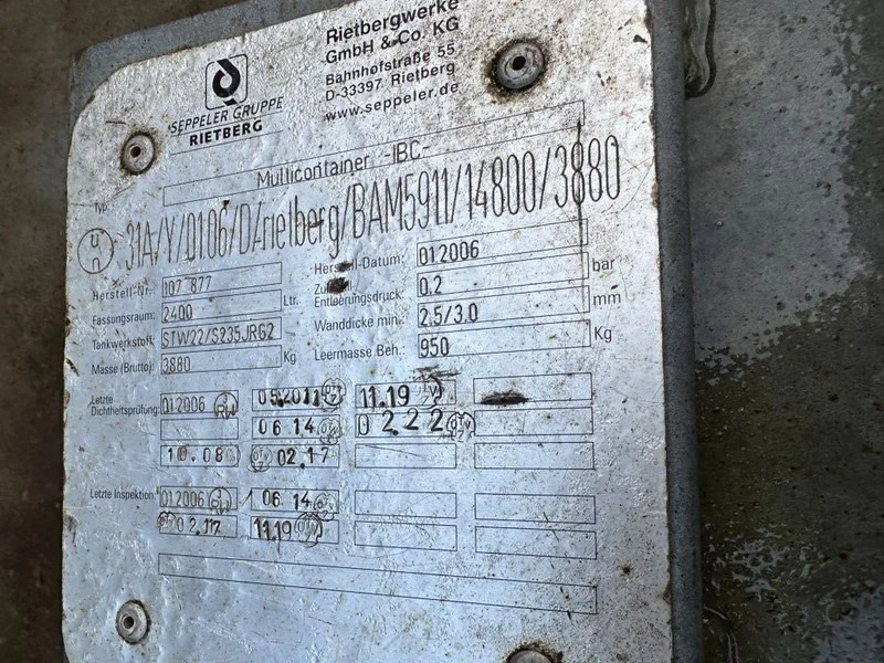 Rietbergwerke 2400 liter gegalvaniseerde dubbelwandige IBC Dieseltank - Seecontainer: das Bild 3 Rietbergwerke 2400 liter gegalvaniseerde dubbelwandige IBC Dieseltank - Seecontainer: das Bild 3