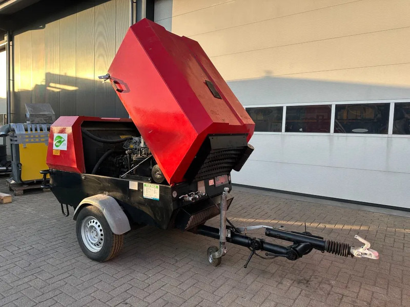 Rotair MDVN 71 AP Perkins 7.1 m3 / min 47 kW 7 Bar Mobiele Diesel Compressor Aanhanger - Luftkompressor: das Bild 5 Rotair MDVN 71 AP Perkins 7.1 m3 / min 47 kW 7 Bar Mobiele Diesel Compressor Aanhanger - Luftkompressor: das Bild 5
