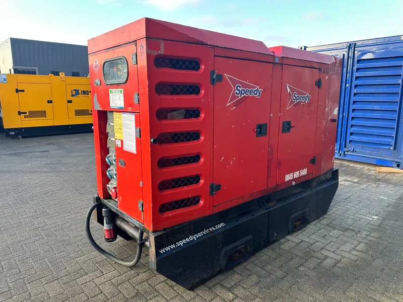 SDMO R110 C3 John Deere Leroy Somer 110 kVA Silent Rental generatorset Stage 3A - Stromgenerator: das Bild 3 SDMO R110 C3 John Deere Leroy Somer 110 kVA Silent Rental generatorset Stage 3A - Stromgenerator: das Bild 3