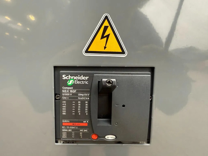 Stromgenerator SDMO R90 C3 John Deere Leroy Somer 90 kVA Silent Rental generatorset: das Bild 9 Stromgenerator SDMO R90 C3 John Deere Leroy Somer 90 kVA Silent Rental generatorset: das Bild 9