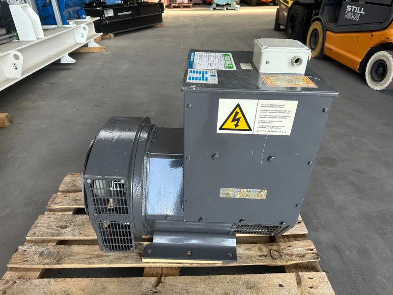 Stamford UC.I224F2 Generatordeel 65 kVA Alternator as New ! - Stromgenerator: das Bild 2 Stamford UC.I224F2 Generatordeel 65 kVA Alternator as New ! - Stromgenerator: das Bild 2