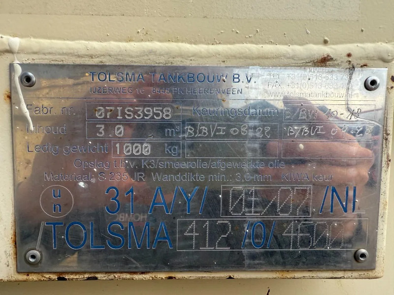 Tolsma Kiwa IBC 3000 liter Dieseltank Brandstoftank - Seecontainer: das Bild 4 Tolsma Kiwa IBC 3000 liter Dieseltank Brandstoftank - Seecontainer: das Bild 4