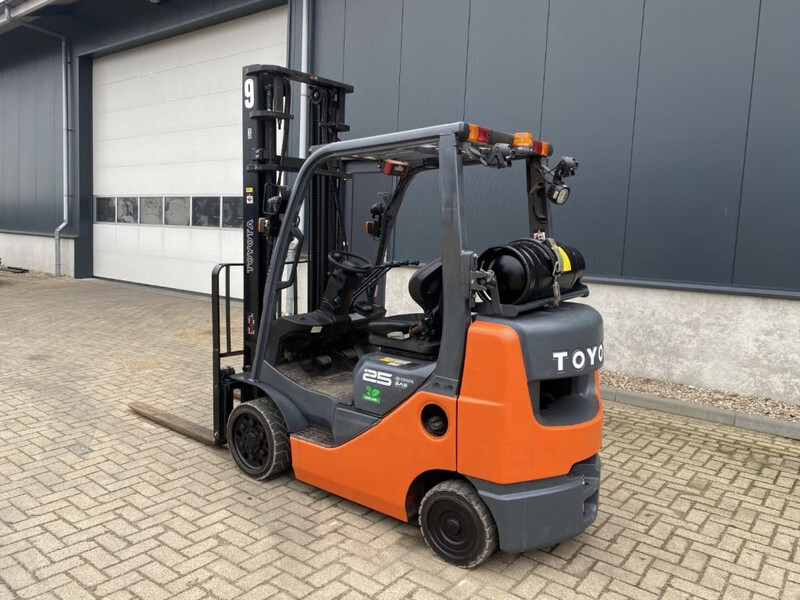 Toyota 8FGCU25 2.5 ton Duplex Sideshift LPG Heftruck - Treibgasstapler: das Bild 2 Toyota 8FGCU25 2.5 ton Duplex Sideshift LPG Heftruck - Treibgasstapler: das Bild 2