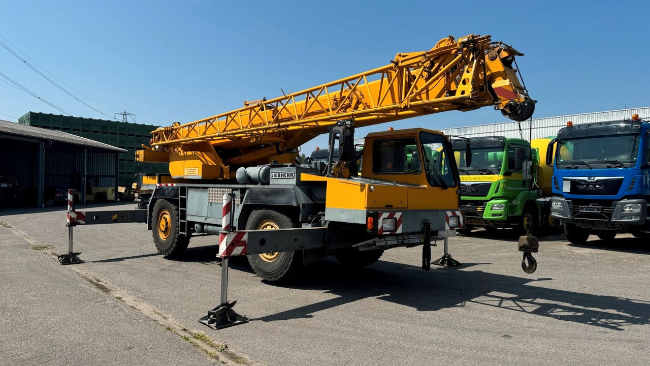 Liebherr LTM 1025 Mobilkran 40m Doppelklappspitze - Autokran: das Bild 1 Liebherr LTM 1025 Mobilkran 40m Doppelklappspitze - Autokran: das Bild 1