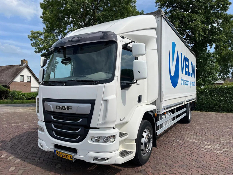 DAF CF 320 FA - Koffer LKW: das Bild 2 DAF CF 320 FA - Koffer LKW: das Bild 2
