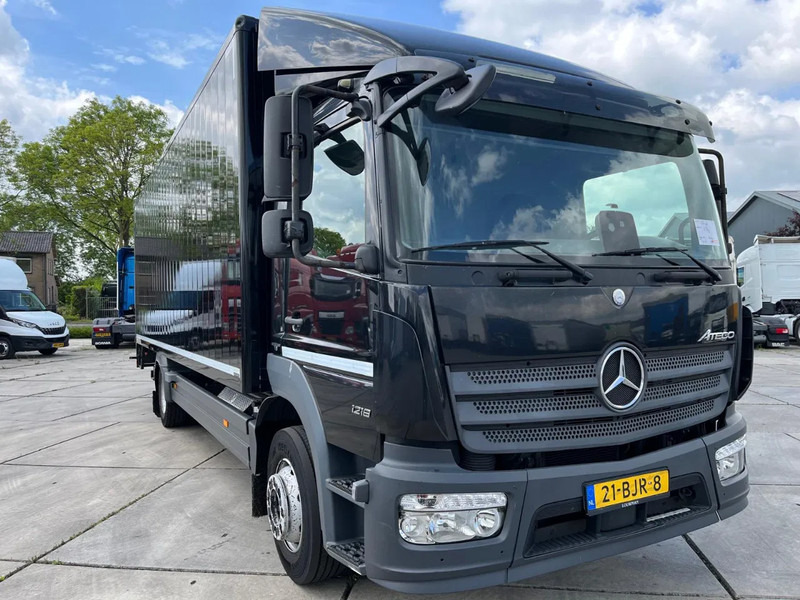 Mercedes-Benz Atego 1218 - Koffer LKW: das Bild 4 Mercedes-Benz Atego 1218 - Koffer LKW: das Bild 4