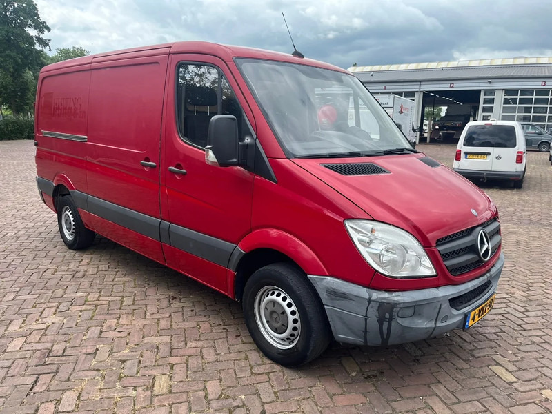 Mercedes-Benz Sprinter 313 L2H1 - Kastenwagen: das Bild 2 Mercedes-Benz Sprinter 313 L2H1 - Kastenwagen: das Bild 2
