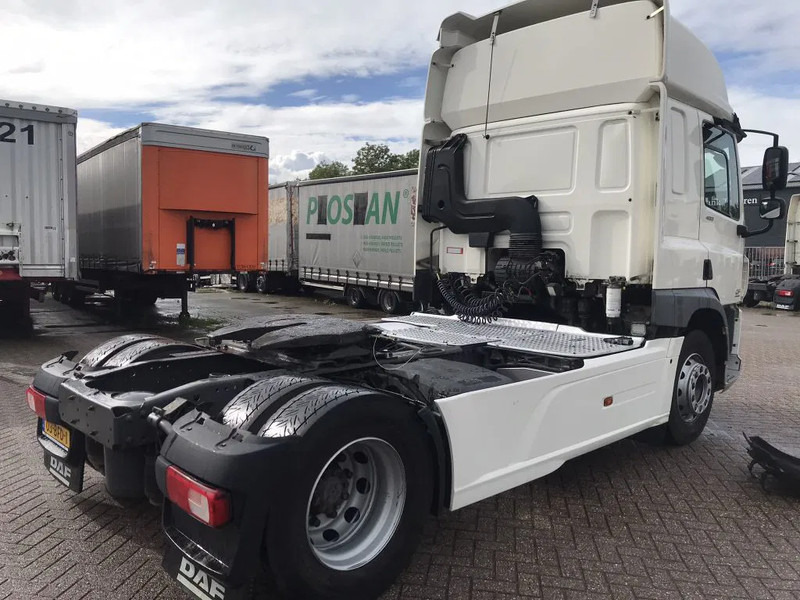 DAF CF 400 FT EURO 6 - Sattelzugmaschine: das Bild 4 DAF CF 400 FT EURO 6 - Sattelzugmaschine: das Bild 4