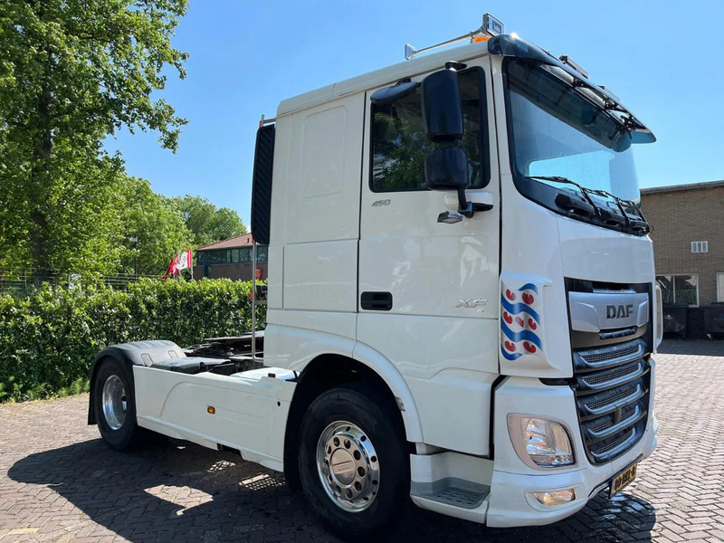 DAF XF 450 FT COMFORT CAB 9TN VOORAS EURO 6 - Sattelzugmaschine: das Bild 1 DAF XF 450 FT COMFORT CAB 9TN VOORAS EURO 6 - Sattelzugmaschine: das Bild 1