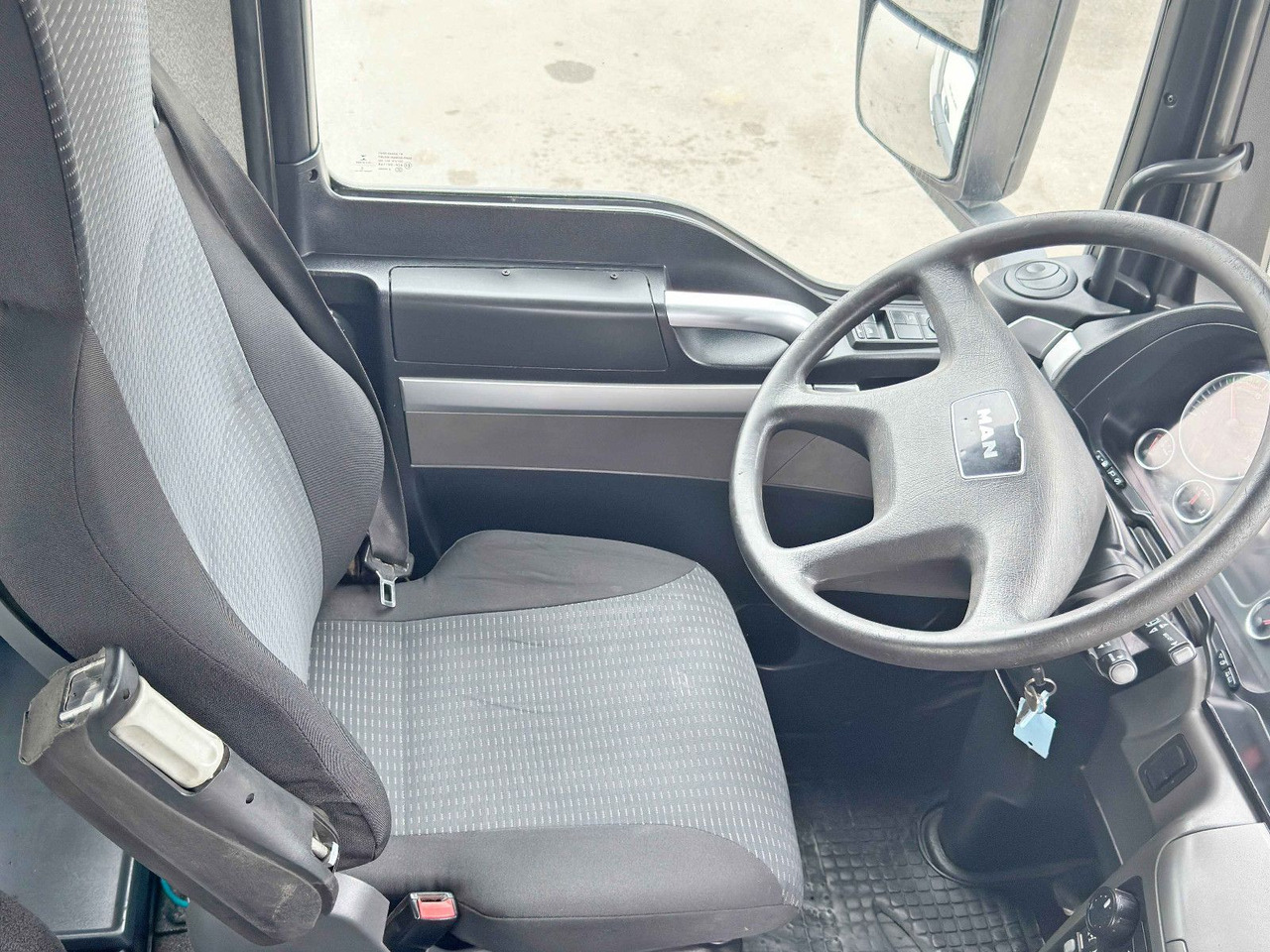 Autokran MAN TGS 26.360* FASSI F195A.2.24 / FUNK * 6x4 * TOP: das Bild 12 Autokran MAN TGS 26.360* FASSI F195A.2.24 / FUNK * 6x4 * TOP: das Bild 12