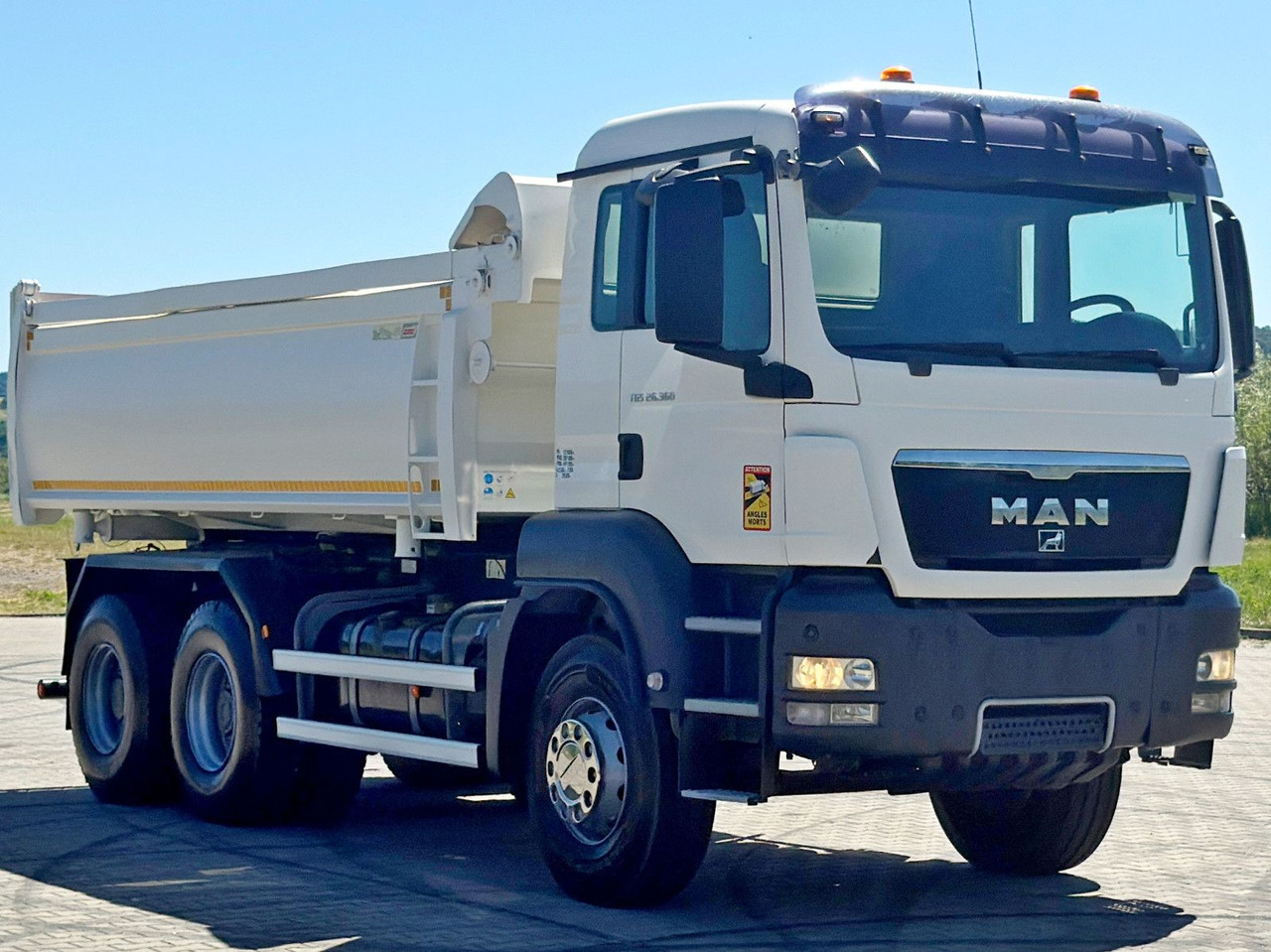 MAN TGS 26.360 Kipper 5,20 m + BORDMATIC / 6x4 - Kipper, Autokran: das Bild 4 MAN TGS 26.360 Kipper 5,20 m + BORDMATIC / 6x4 - Kipper, Autokran: das Bild 4
