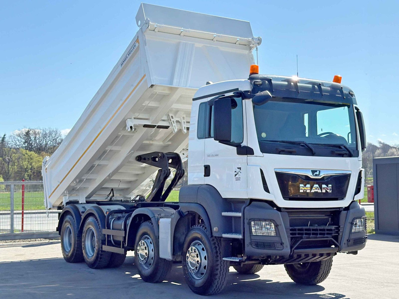 MAN TGS 35.500 KIPPER 6,00 m + BORDMATIC * 8x4 - Kipper: das Bild 4 MAN TGS 35.500 KIPPER 6,00 m + BORDMATIC * 8x4 - Kipper: das Bild 4