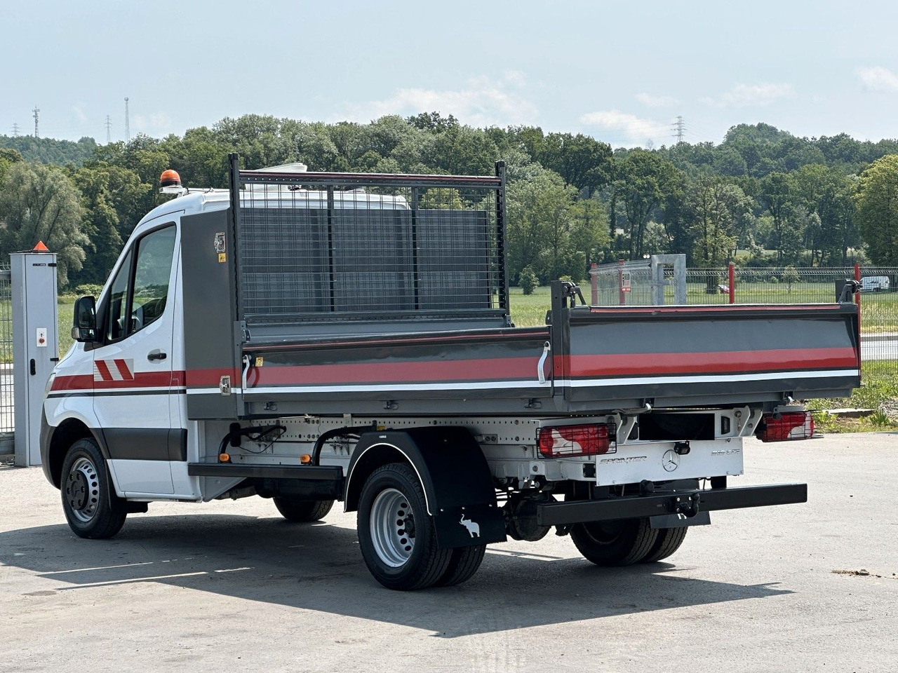 Mercedes-Benz Sprinter 516 CDI Kipper 3,00 m Perfect condition - Kipper Transporter: das Bild 4 Mercedes-Benz Sprinter 516 CDI Kipper 3,00 m Perfect condition - Kipper Transporter: das Bild 4