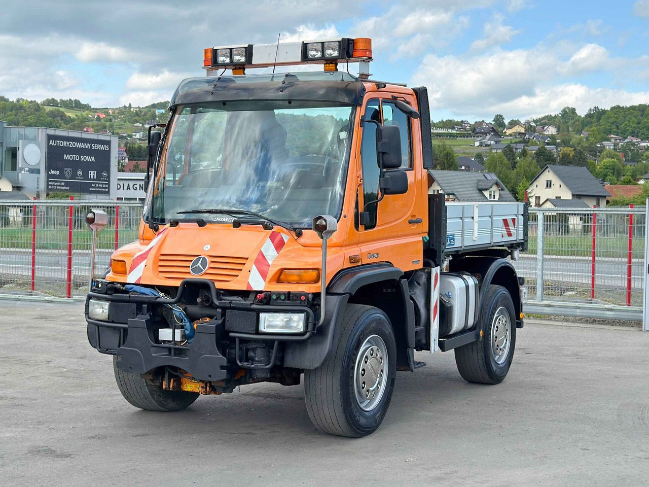 Mercedes-Benz UNIMOG 400 * KIPPER 2,40 * 4x4 * TOPZUSTAND - Kipper: das Bild 2 Mercedes-Benz UNIMOG 400 * KIPPER 2,40 * 4x4 * TOPZUSTAND - Kipper: das Bild 2