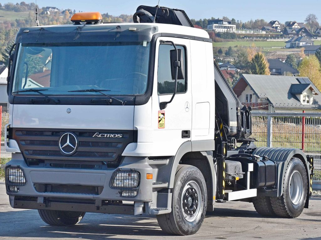 Mercedes-Benz ACTROS 1844 * Sattelzugmaschine *HIAB 330-5/FUNK - Sattelzugmaschine: das Bild 3 Mercedes-Benz ACTROS 1844 * Sattelzugmaschine *HIAB 330-5/FUNK - Sattelzugmaschine: das Bild 3