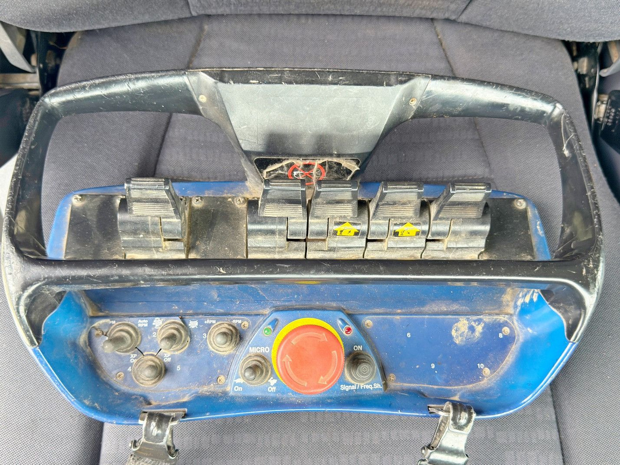 Autokran Scania P 270 * FASSI F110A.23 + FUNK * TOPZUSTAND: das Bild 13 Autokran Scania P 270 * FASSI F110A.23 + FUNK * TOPZUSTAND: das Bild 13