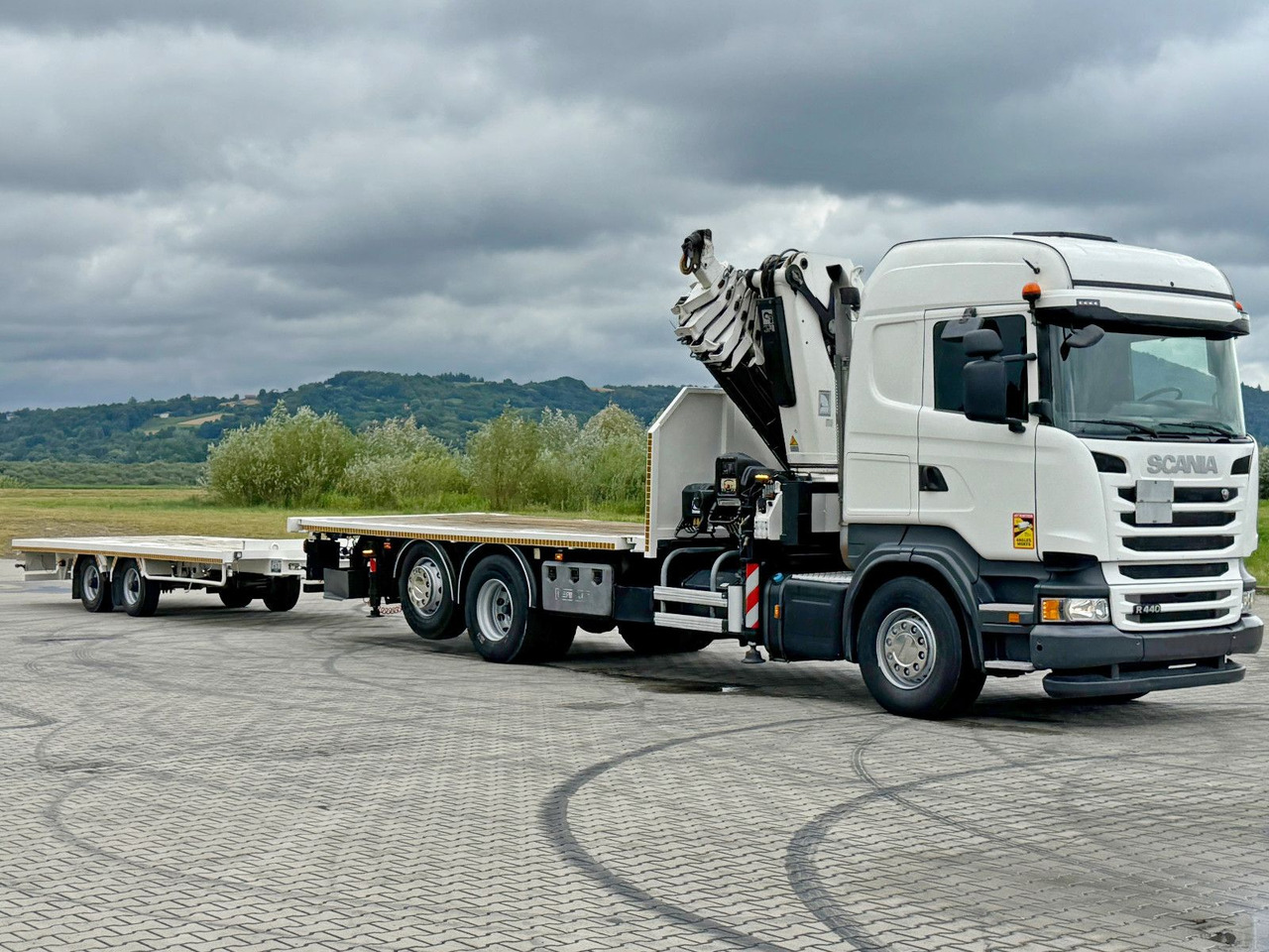 Scania R440 * HIAB 422 E-6 HIPRO + FUNK + Anhänger! 6x4 - Autokran: das Bild 3 Scania R440 * HIAB 422 E-6 HIPRO + FUNK + Anhänger! 6x4 - Autokran: das Bild 3