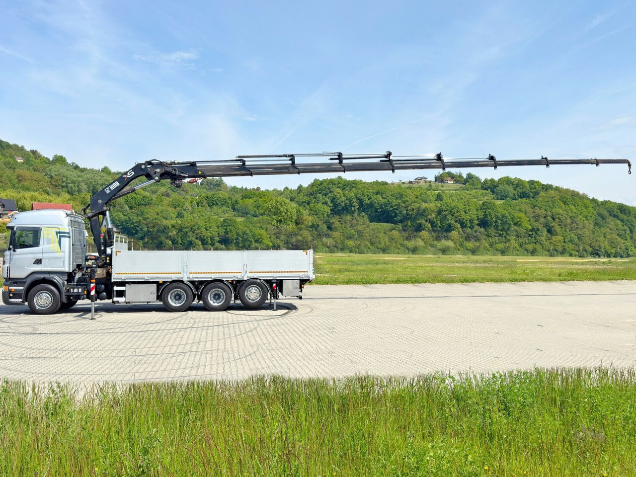Scania R480 PRITSCHE 6,85m *HIAB 377 E-8 HIPRO/FUNK*8x4 - Autokran: das Bild 5 Scania R480 PRITSCHE 6,85m *HIAB 377 E-8 HIPRO/FUNK*8x4 - Autokran: das Bild 5