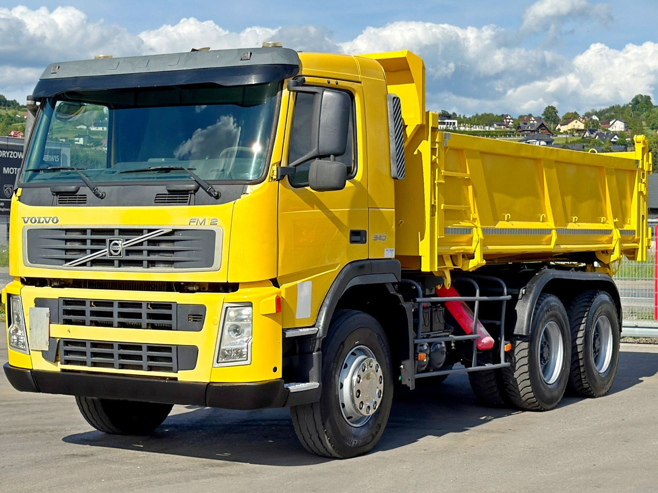 Volvo FM 370 Kipper 6,20 m + BORDMATIC / 8x4 Volvo FM 12 340 Kipper 5,05 m + BORDMATIC / 6x4 - Kipper, Autokran: das Bild 5 Volvo FM 370 Kipper 6,20 m + BORDMATIC / 8x4 Volvo FM 12 340 Kipper 5,05 m + BORDMATIC / 6x4 - Kipper, Autokran: das Bild 5