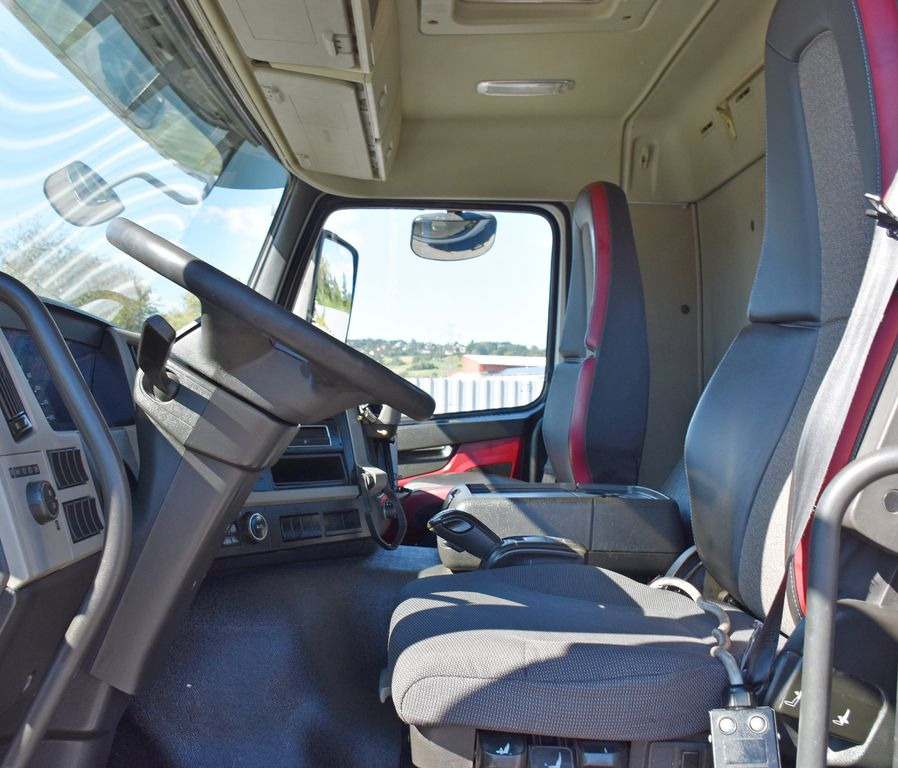 Volvo FM 410 * Abrollkipper * TOPZUSTAND / 6x4  – Leasing Volvo FM 410 * Abrollkipper * TOPZUSTAND / 6x4: das Bild 8