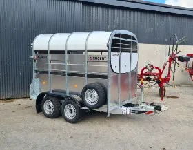 8 x 5 Nugent Livestock Trailer - Tiertransporter Anhänger: das Bild 1 8 x 5 Nugent Livestock Trailer - Tiertransporter Anhänger: das Bild 1