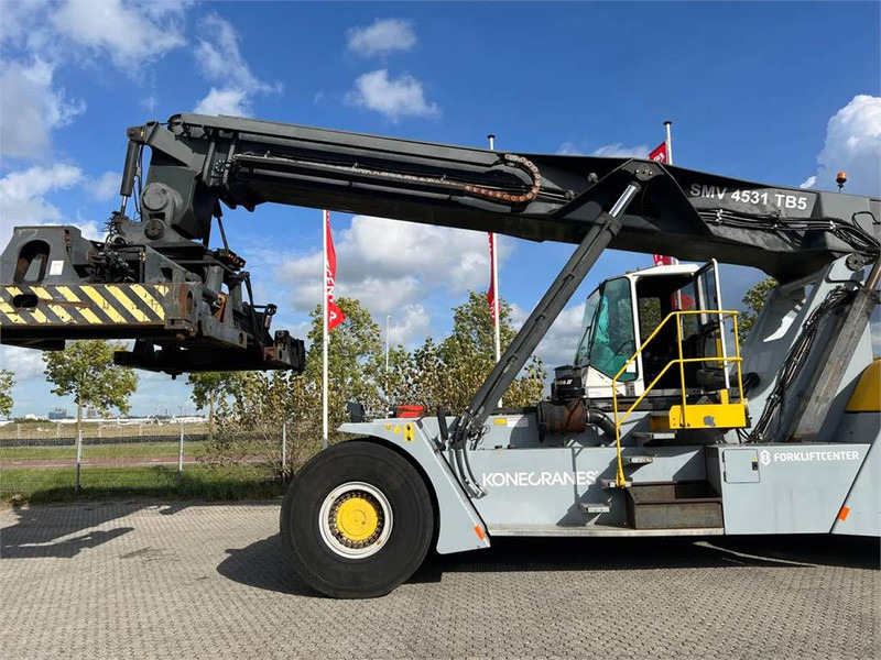 KONECRANES SMV 4531 TB5 - Reach stacker: das Bild 2 KONECRANES SMV 4531 TB5 - Reach stacker: das Bild 2